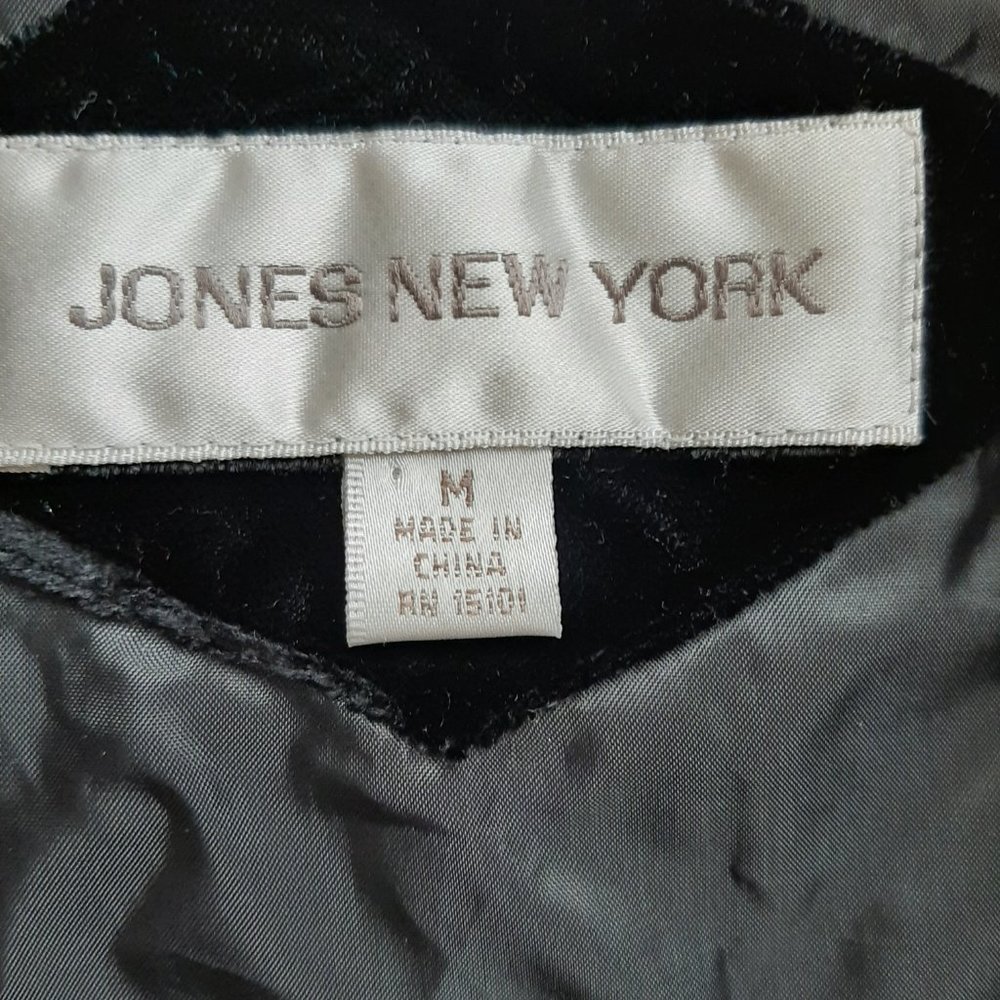 🤗HP 🤗Jones New York Stunning Velvet Coat with Faux Fur Collar - Picture 4 of 4